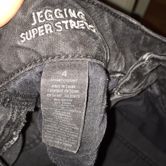 American Eagle Jeans - Picture 3 of 3